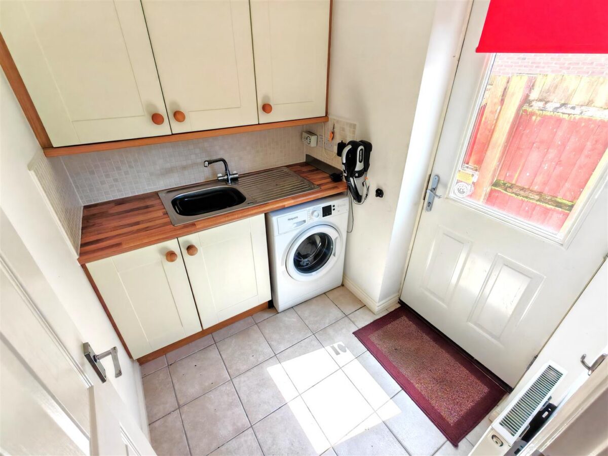Lark Close, Corby
