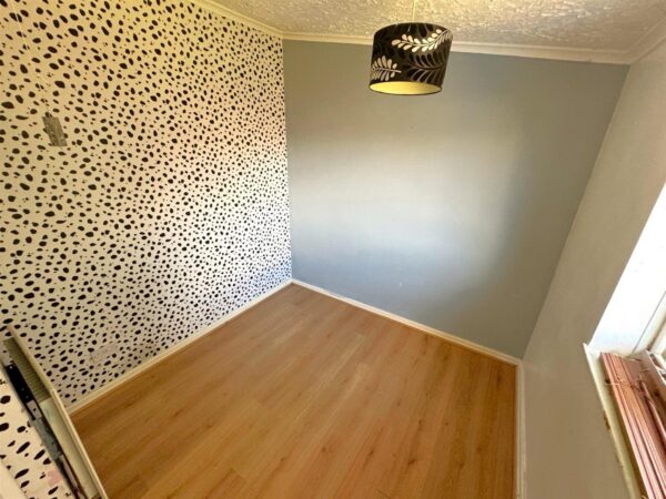 Croyde Avenue, Corby