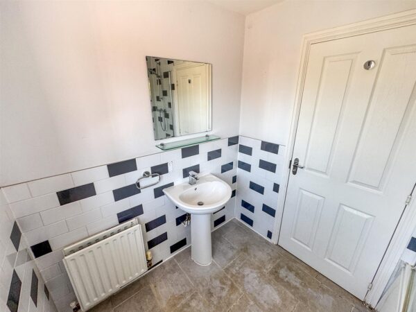 Wren Close, Corby