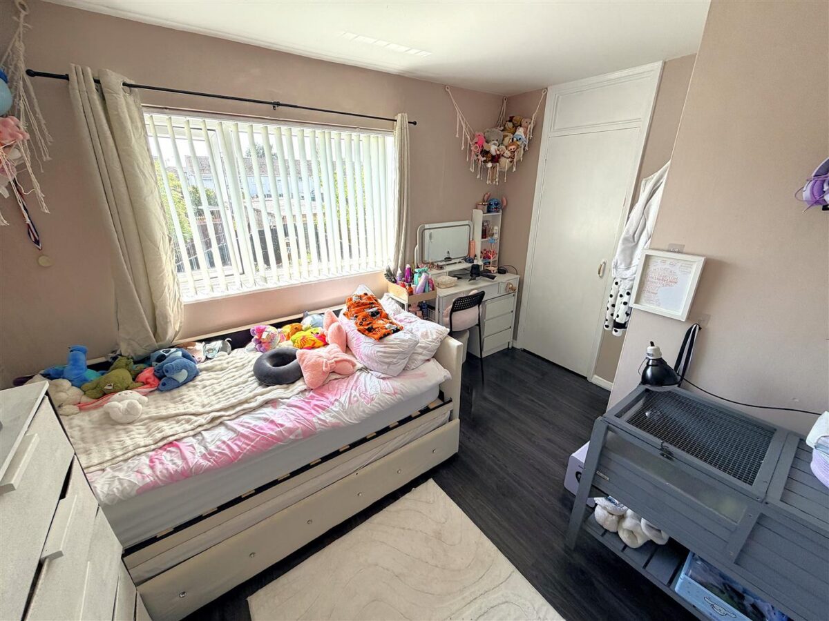 Taunton Avenue, Corby