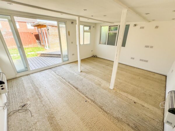 Wren Close, Corby