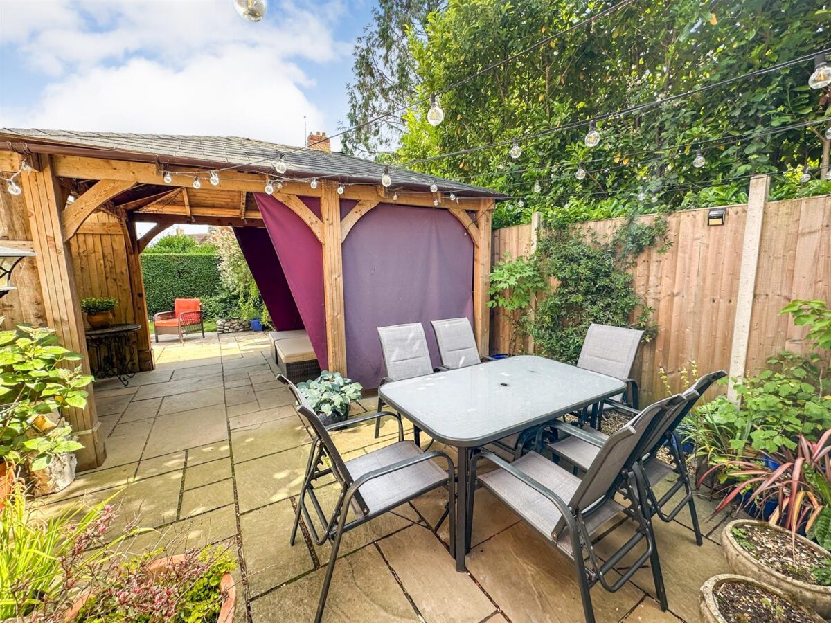 Upperfield Grove, Corby