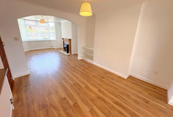 Woodlands Avenue, Corby