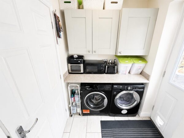 Fontwell Crescent, Corby
