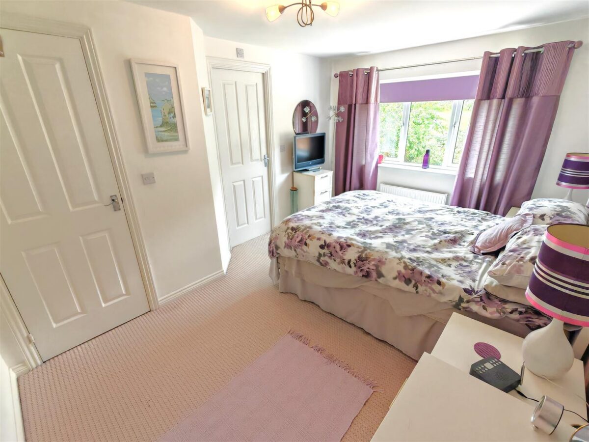 Lark Close, Corby