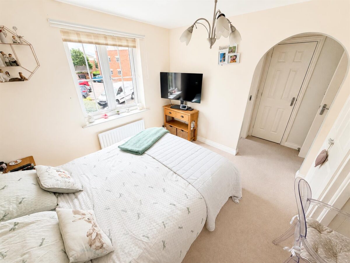 Fontwell Crescent, Corby