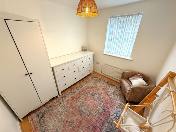 Pascal Close, Corby