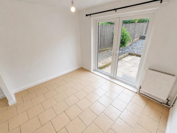 Landseer Court, Corby
