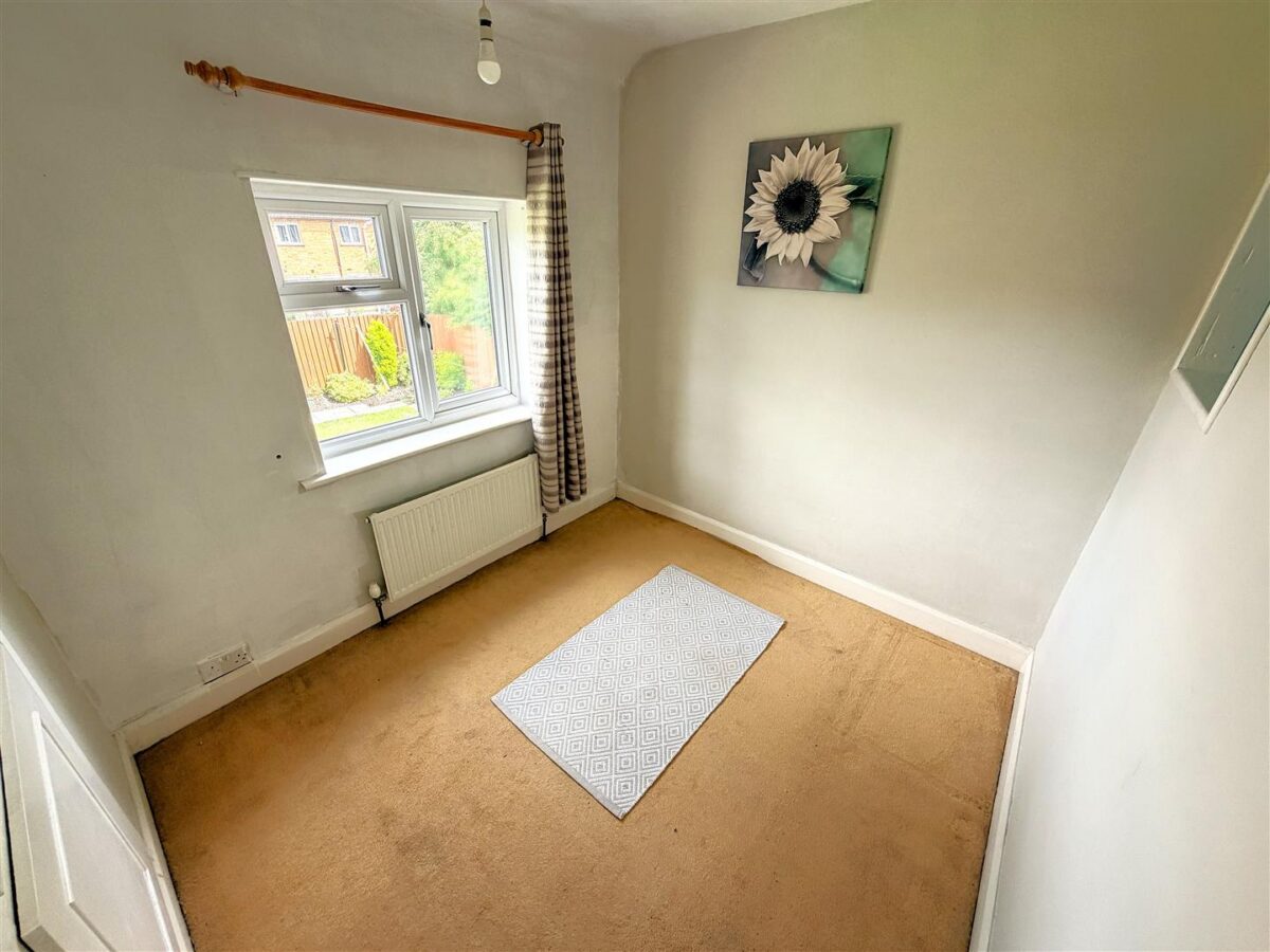 Parsons Grove, Corby