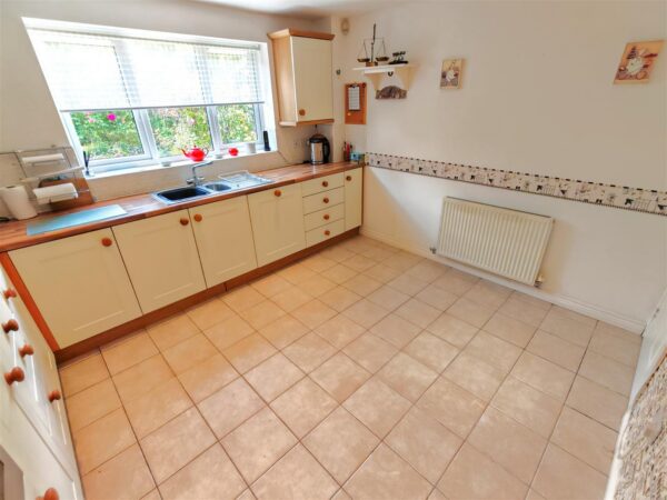 Lark Close, Corby