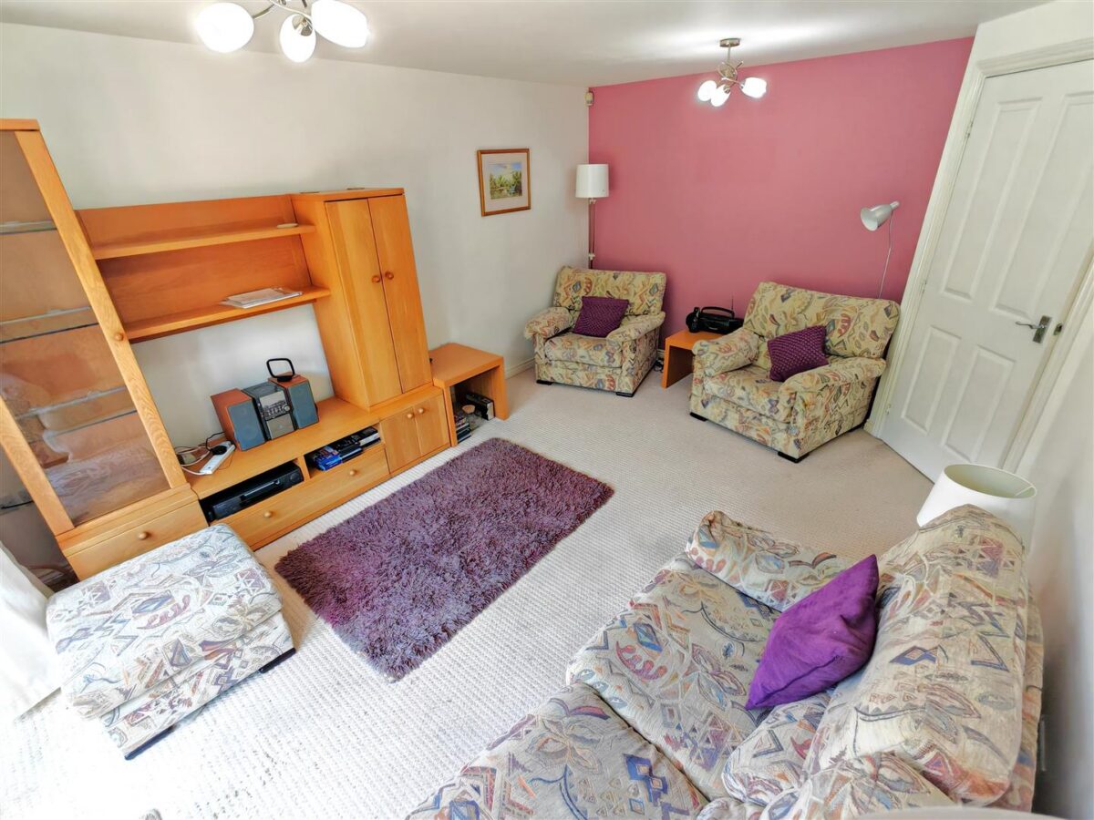 Lark Close, Corby