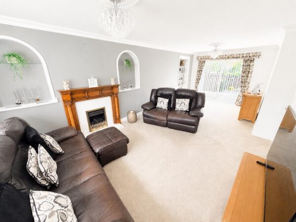 Honiton Gardens, Corby