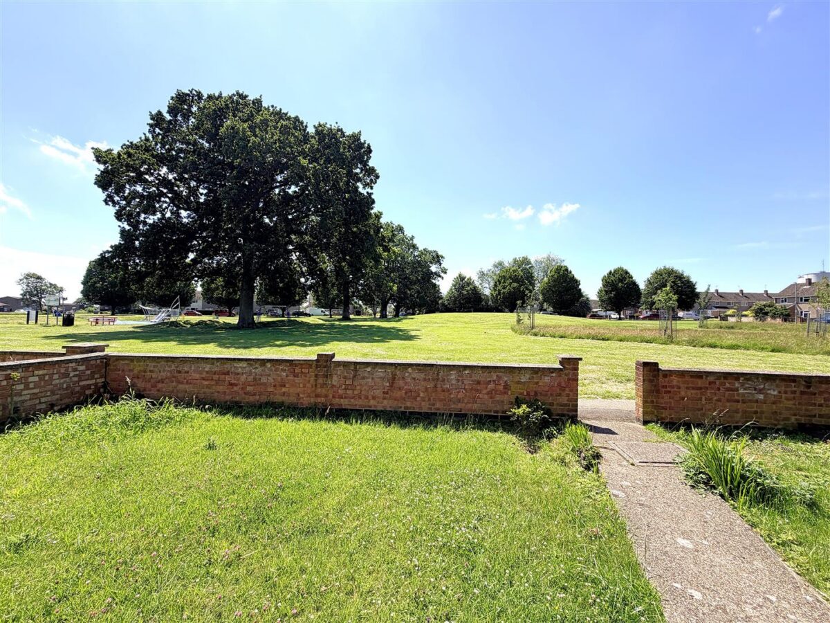 Stalbridge Walk, Corby