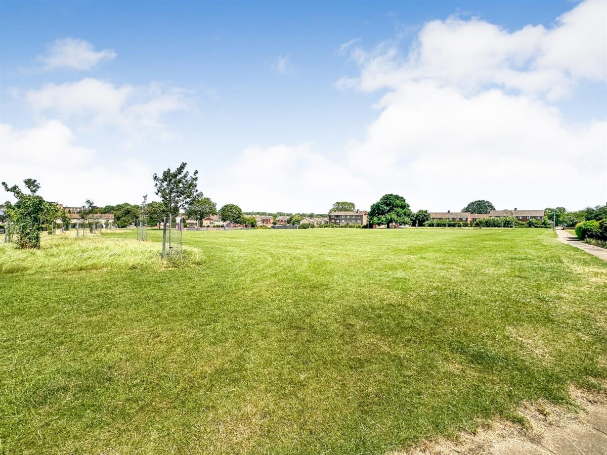 Pevensey Walk, Corby