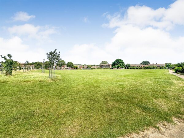 Pevensey Walk, Corby