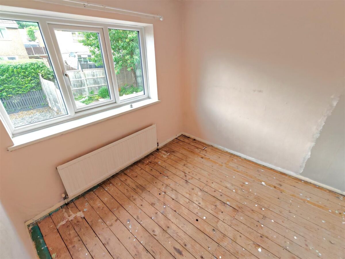 Landseer Court, Corby