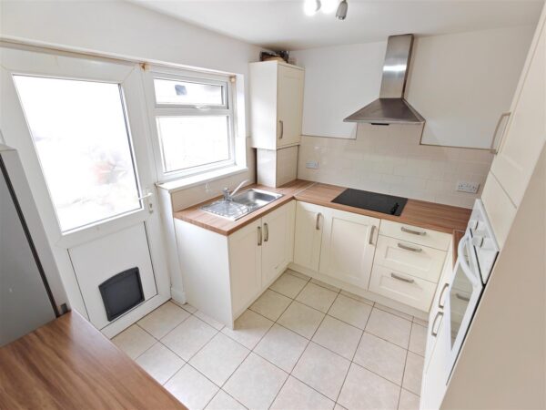 Landseer Court, Corby