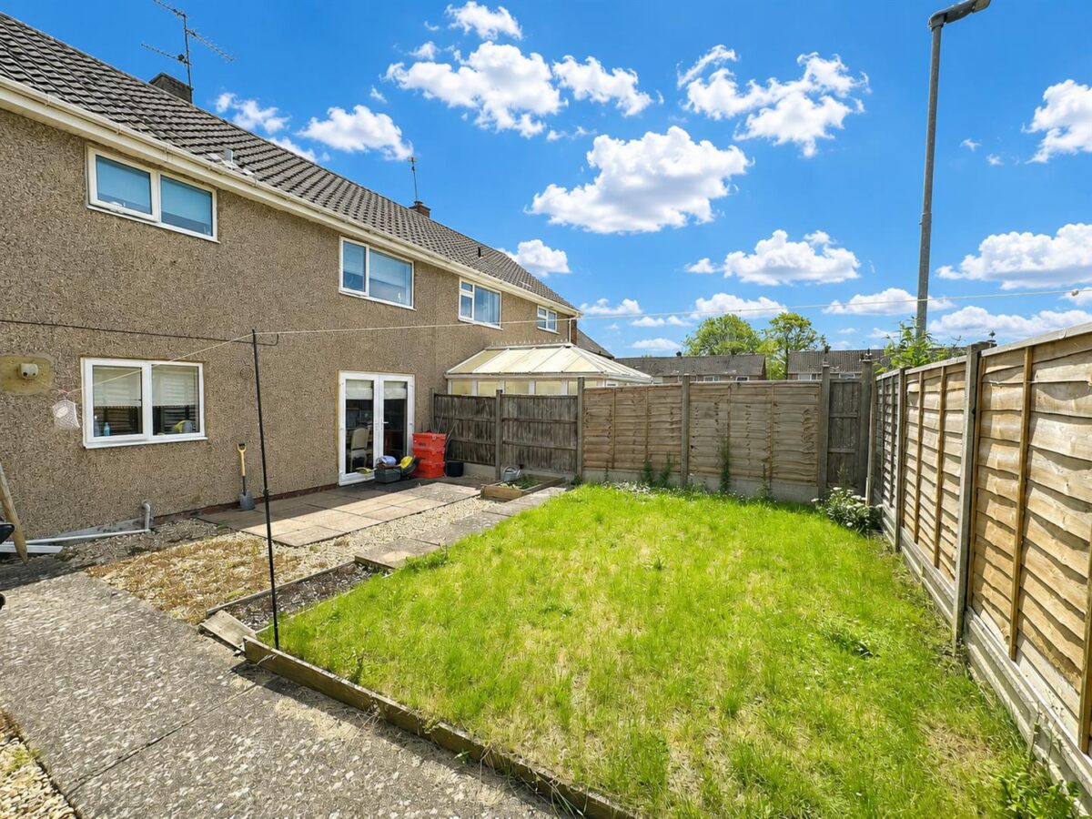 Glastonbury Road, Corby
