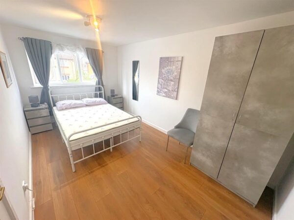 Sherwood Close, Corby