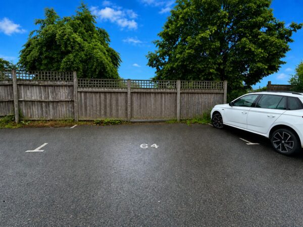 Pascal Close, Corby