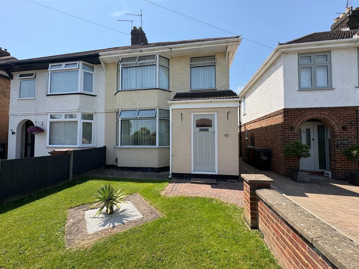 Woodlands Avenue, Corby