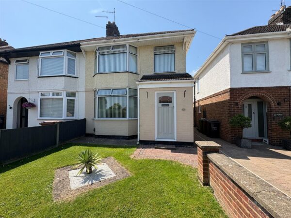 Woodlands Avenue, Corby