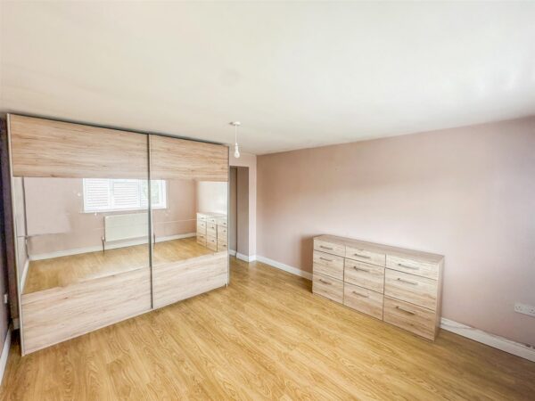 Cupar Crescent, Corby