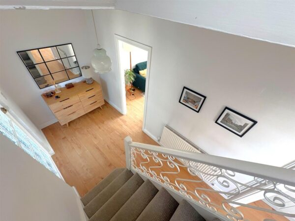 Welland Vale Road, Corby
