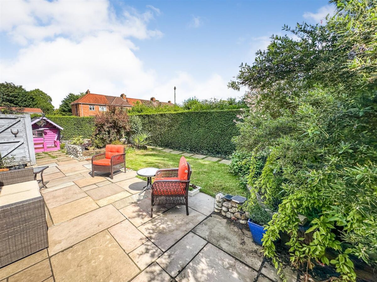 Upperfield Grove, Corby