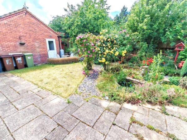 Lark Close, Corby