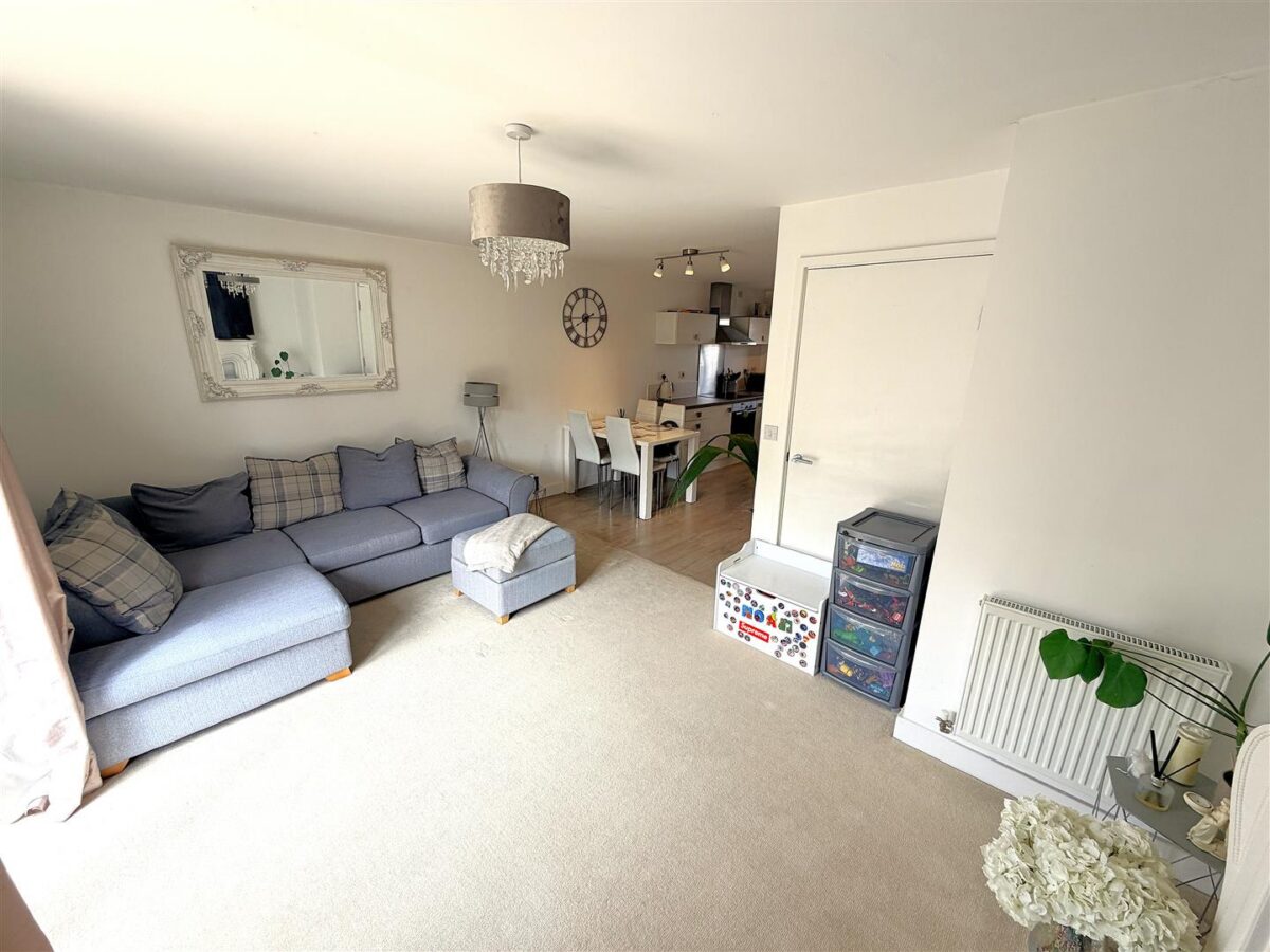 Diamond Drive, Corby, North Northamptonshire,