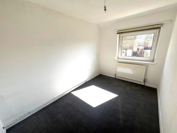 Warminster Close, Corby