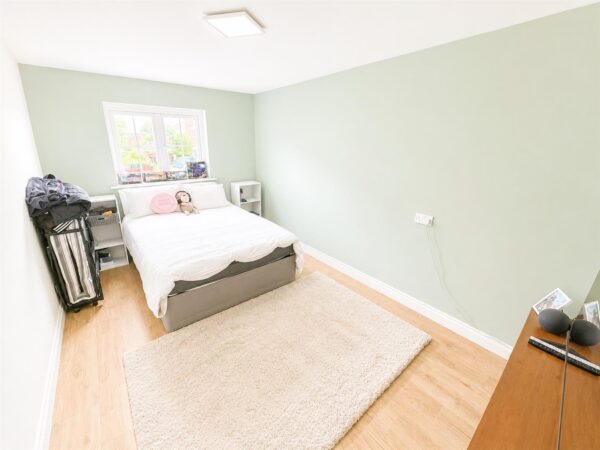 Fontwell Crescent, Corby