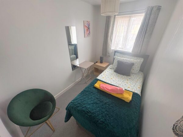 Sherwood Close, Corby