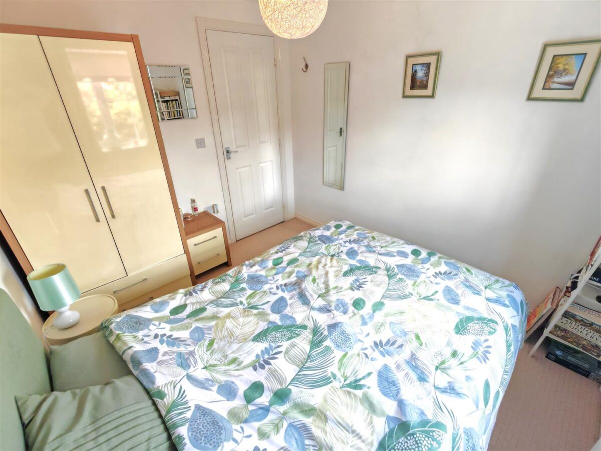Lark Close, Corby