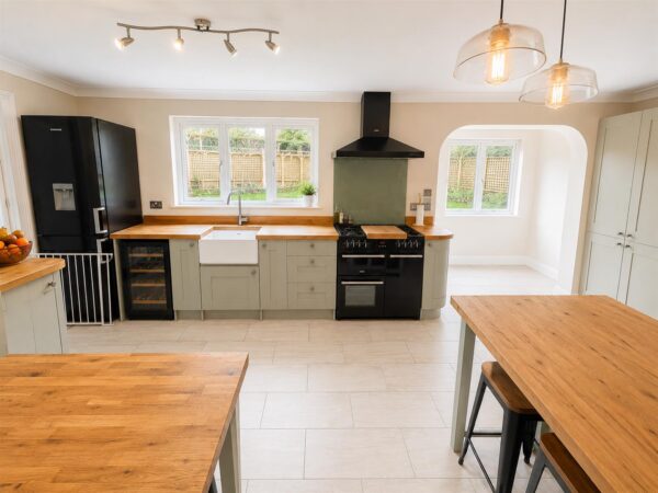 Fontwell Crescent, Corby