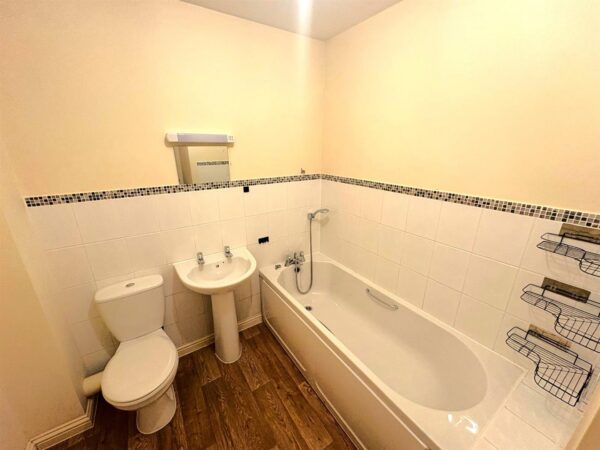 East Glebe Close, Corby