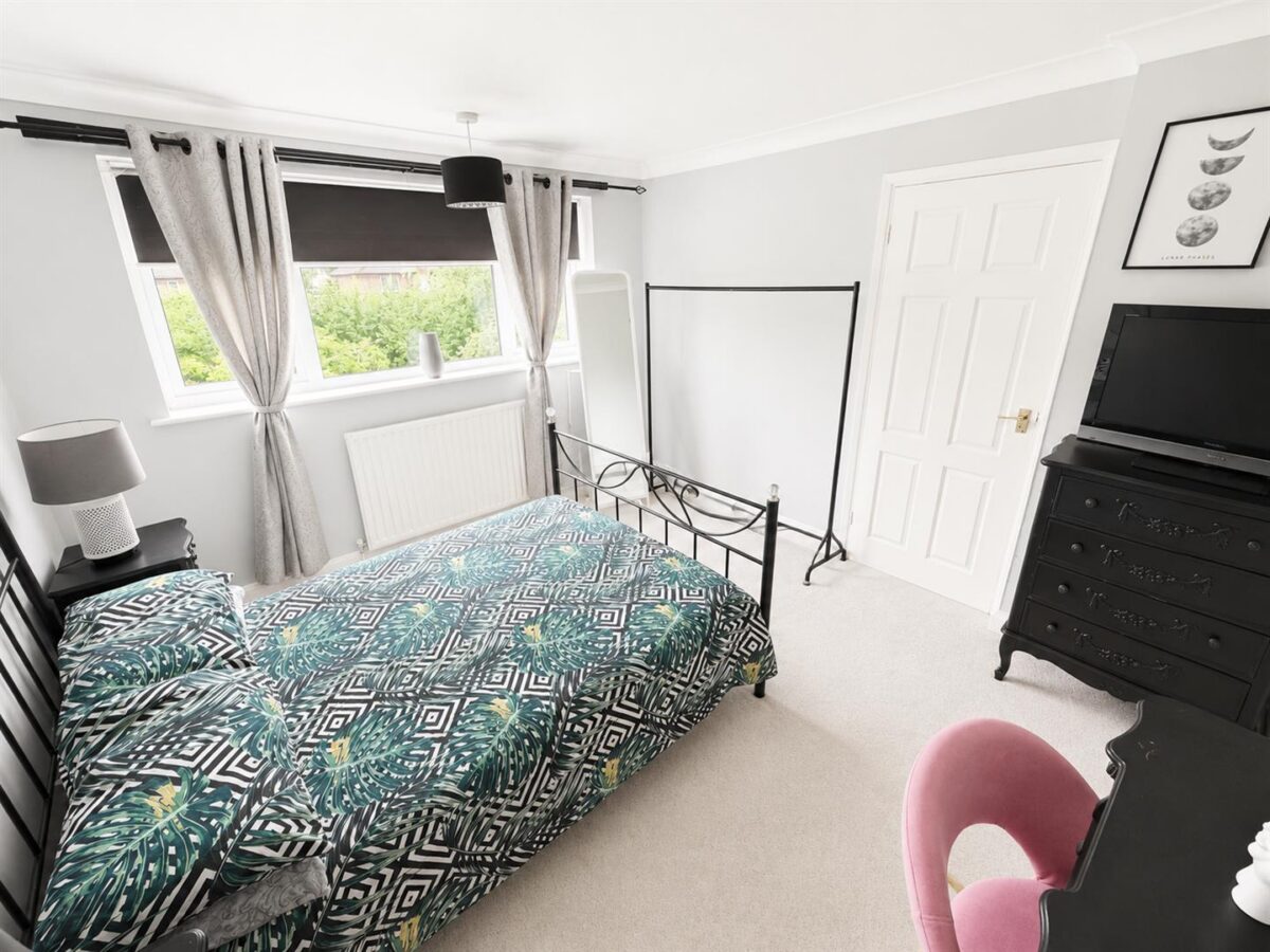 Honiton Gardens, Corby