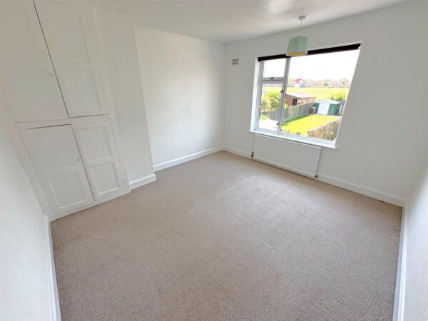 Woodlands Avenue, Corby