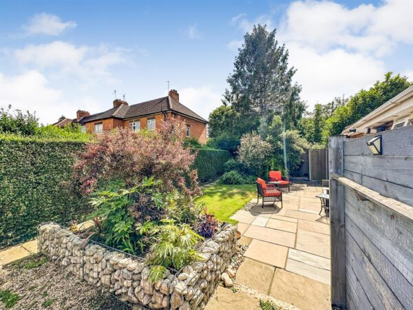 Upperfield Grove, Corby