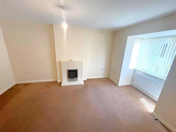 East Glebe Close, Corby