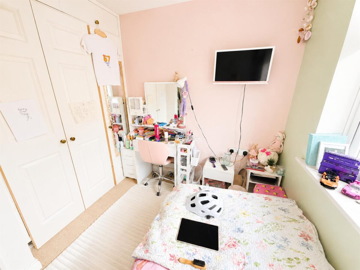 Fontwell Crescent, Corby