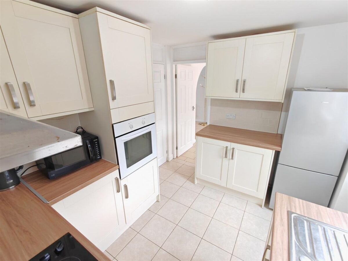 Landseer Court, Corby