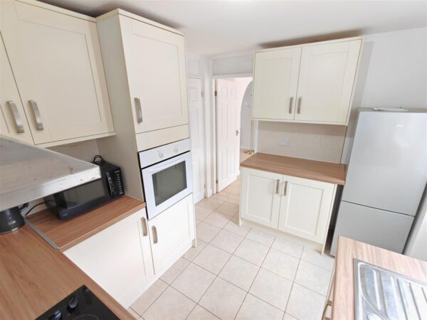 Landseer Court, Corby