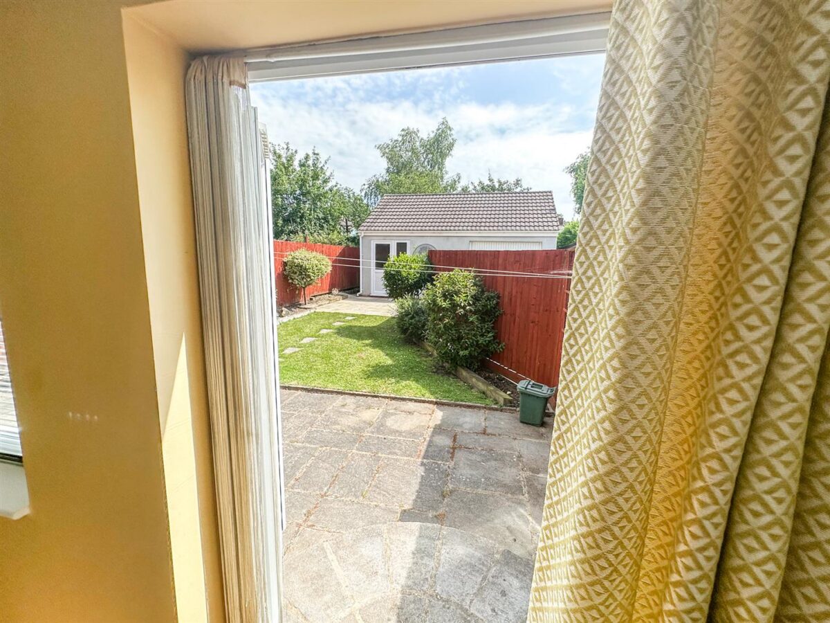 Cupar Crescent, Corby