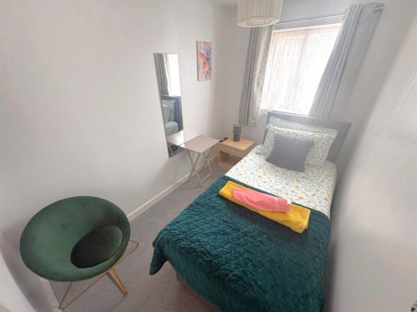 Sherwood Close, Corby