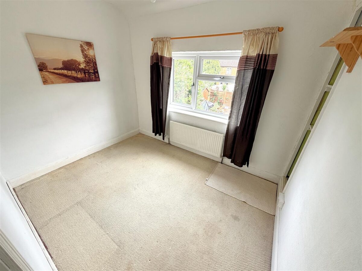 Parsons Grove, Corby