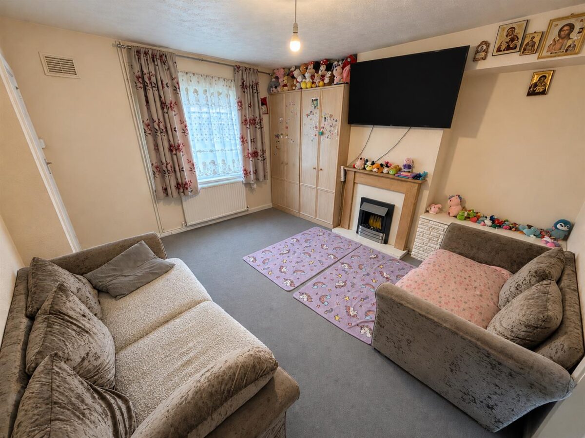 Upperfield Grove, Corby