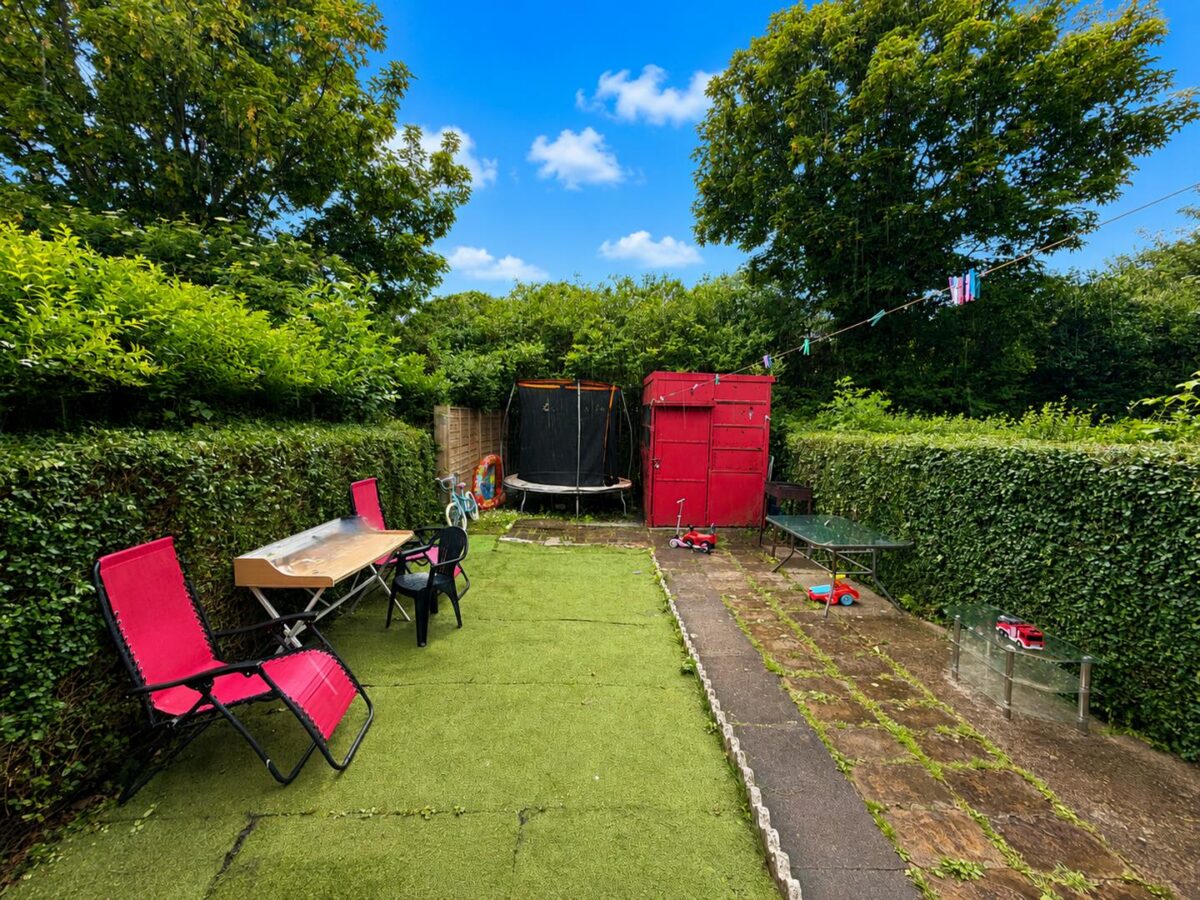 Upperfield Grove, Corby