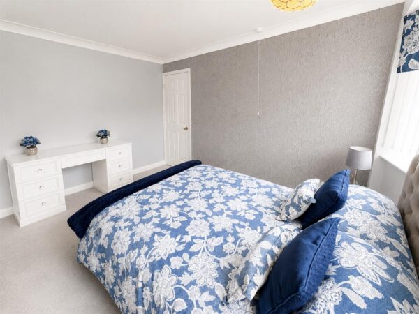 Honiton Gardens, Corby